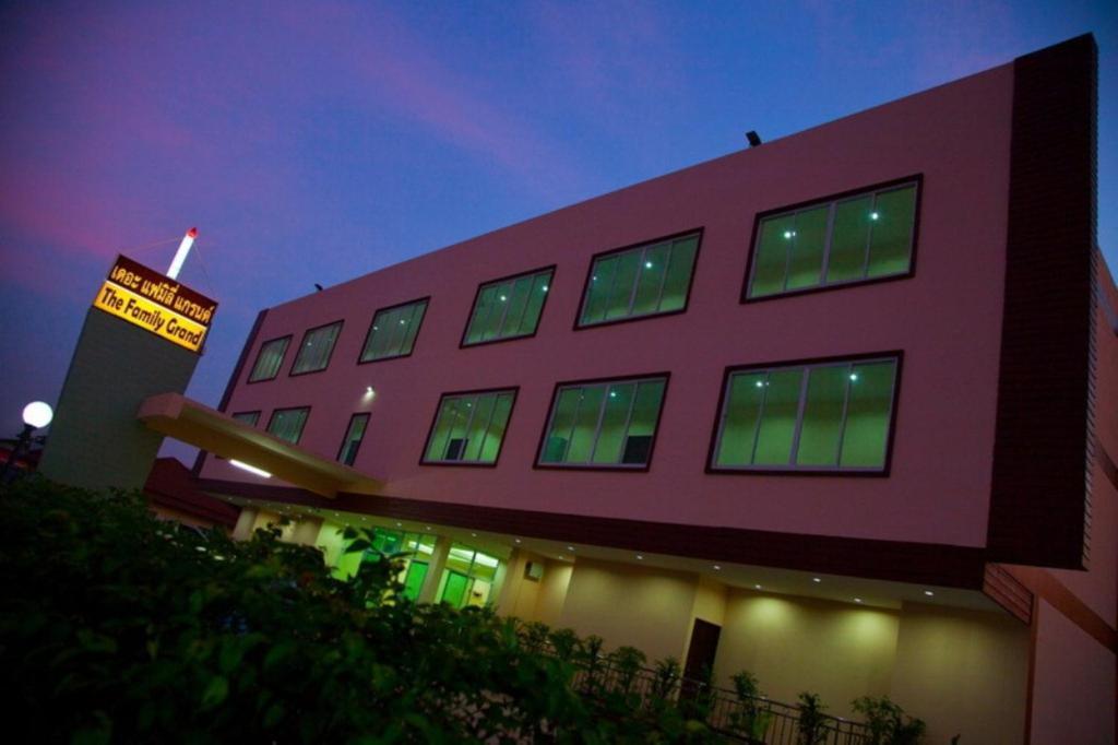 The Family Grand Otel Udon Thani Dış mekan fotoğraf
